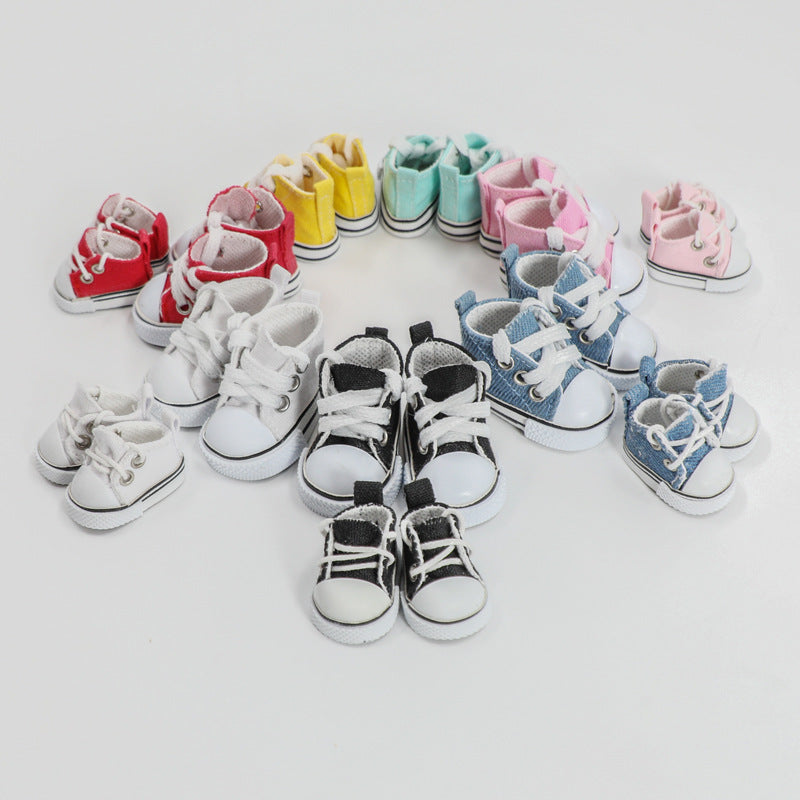 Sneakers för Labubu