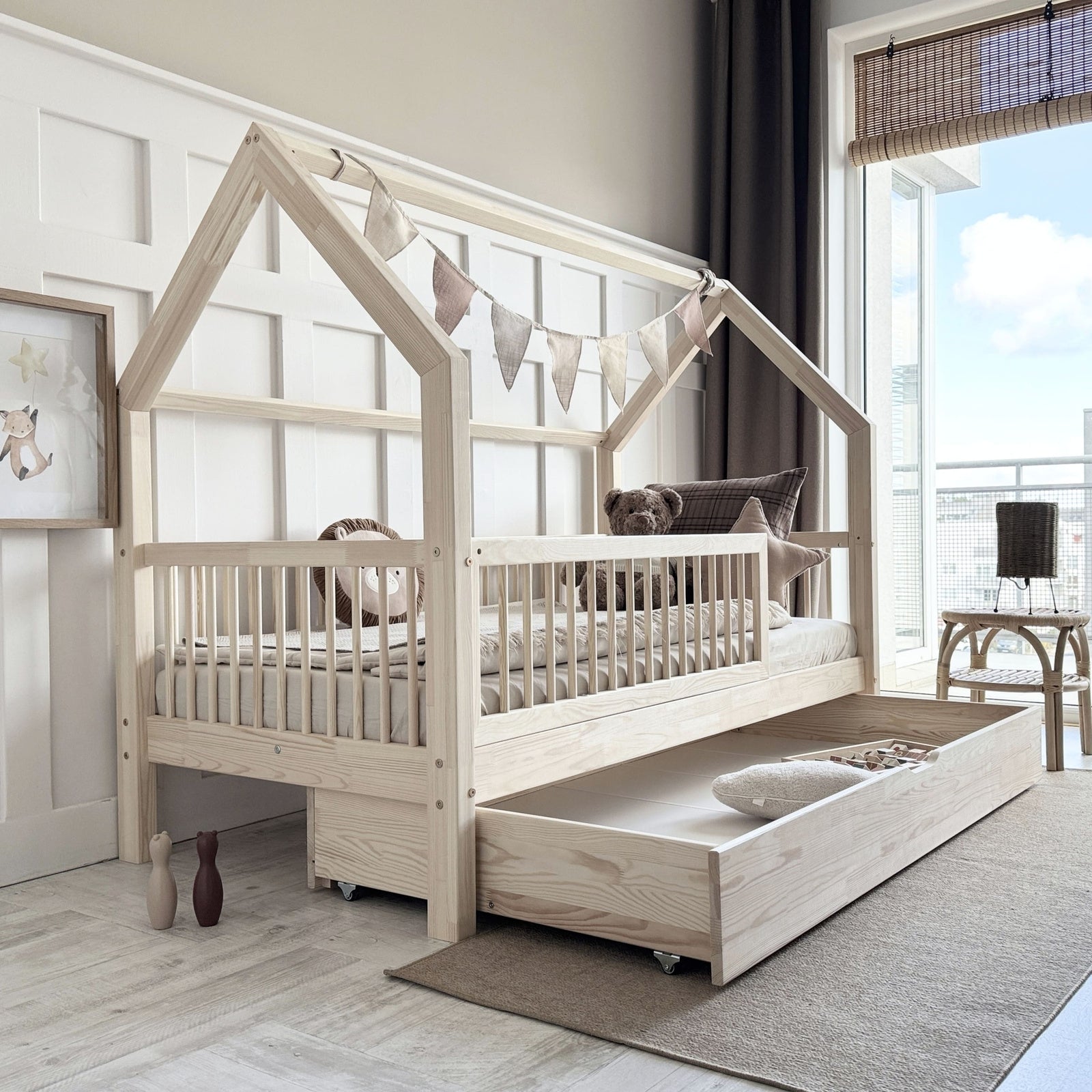 Flori-säng med låda