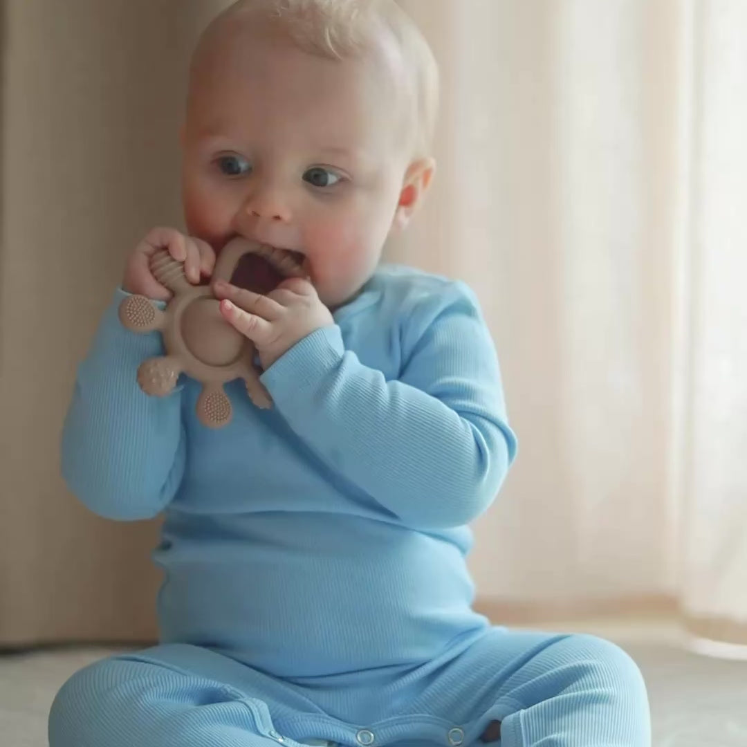Ladda video: Skallerbitring i Silikon